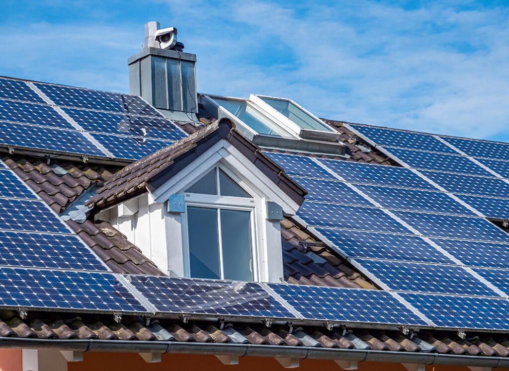 Photovoltaic Solar Panel auf dem Dach